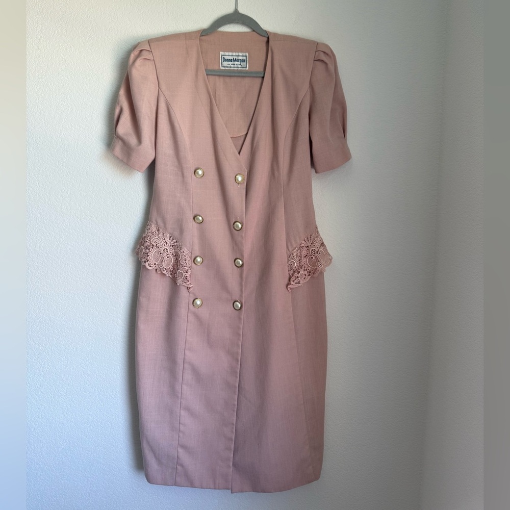 Donna Morgan Pink V-Neck Puff Sleeve Midi Dress
